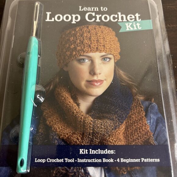Leisure Arts Learn To Loop Crochet Kit With Book Tool Patterns NEW - Picture 2 of 4